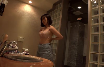 0002124_19歳の巨乳日本人女性が潮吹きする隠し撮りのＳＥＸ